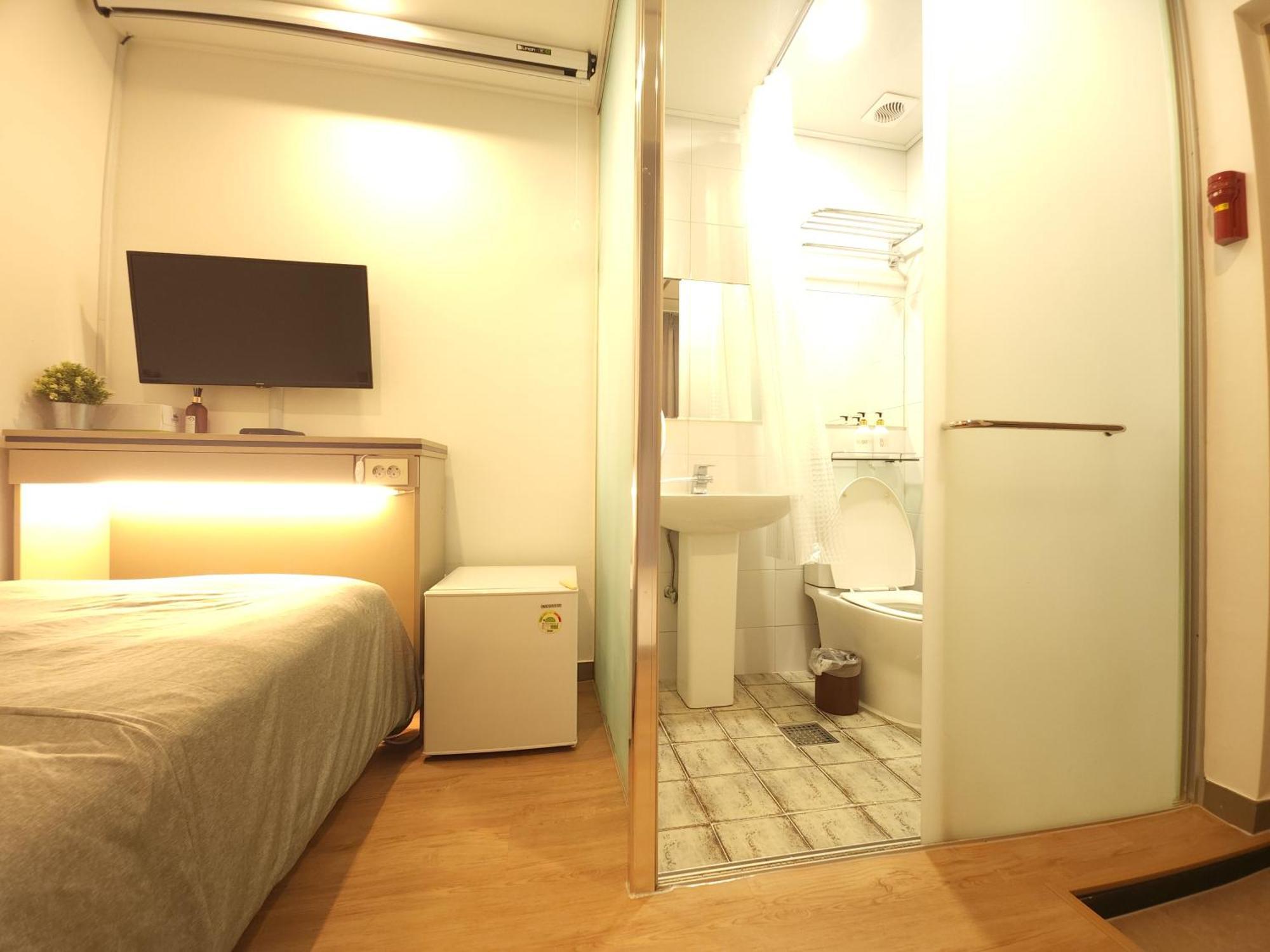 Oyo Hostel Myeongdong 2 Seúl Habitación foto