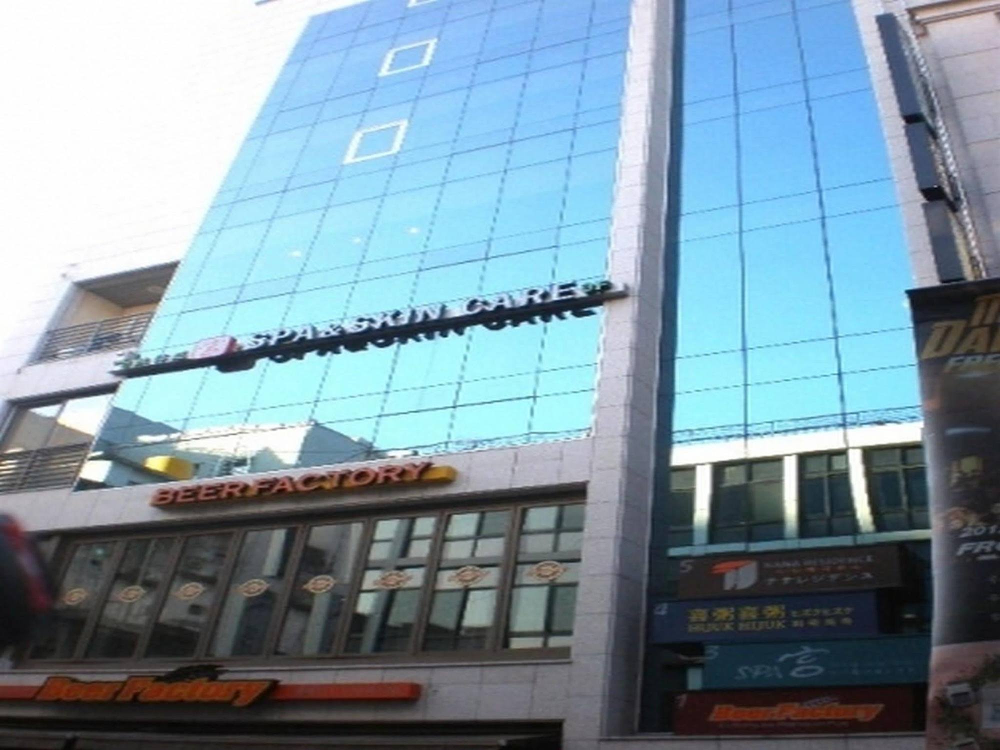 Oyo Hostel Myeongdong 2 Seúl Exterior foto